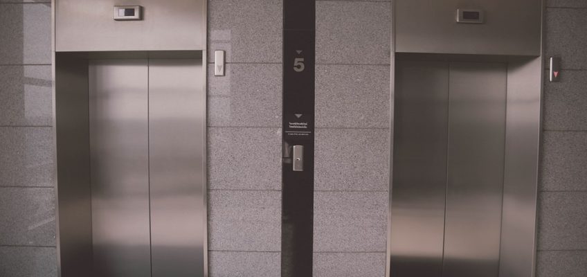 Montar ascensores en pisos antiguos