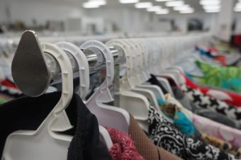 Cómo comprar ropa sin gastar tanto dinero